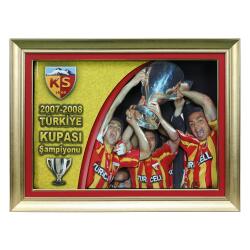 e38 EL İŞÇİLİĞİ KAYSERİSPOR 2007-2008 ZİRAAT KUPASI KAĞIT RÖLYEF TABLO 83*63 cm - 5849 - e38